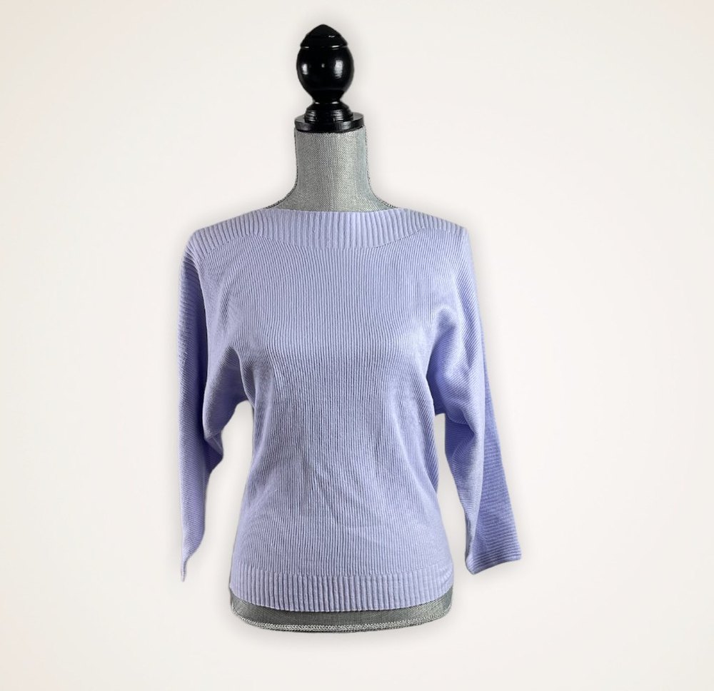 NWT JOAN VASS Women's Viscose Long Sleeve Lavender Knit Sweater Medium $58